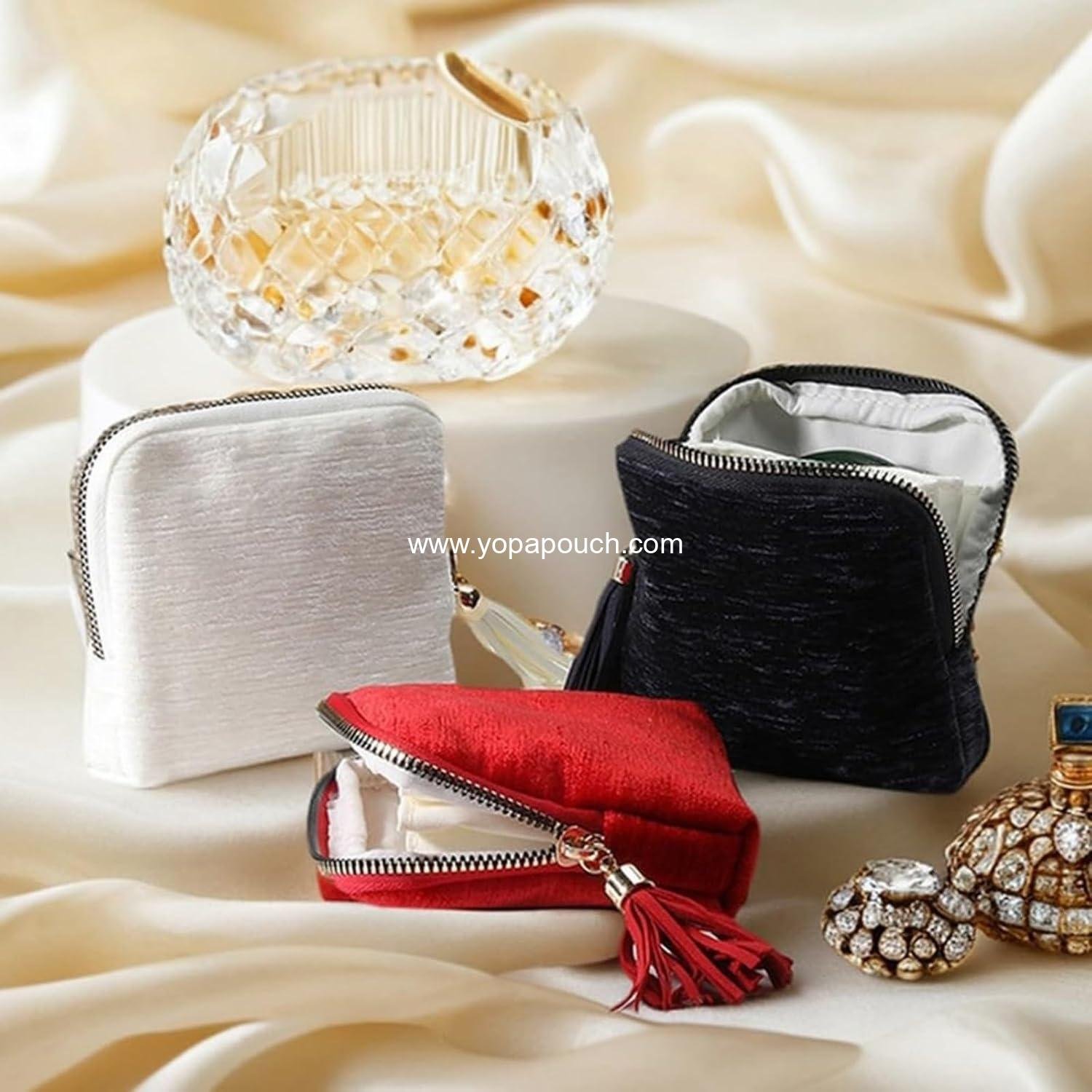 Wholesale Travel Jewelry Case Portable Bead Organizer Small Jewelry Pouch Bags with Zipper & Tassel for Earrings Necklaces Rings Bracelets Brooches Supplier