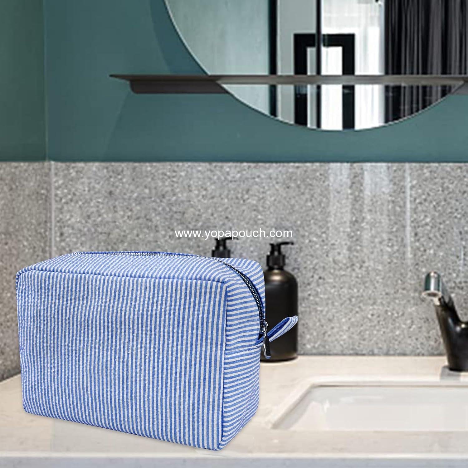 Wholesale Large Seersucker Makeup Bag for Women, Cute Lightweight Toiletry Organizer Pouch for Girls and Moms Gifts, Aesthetic Cosmetic Storage Supplier Wholesale Large Seersucker Makeup Bag for Women, Cute Lightweight Toiletry Organizer Pouch for Girls and Moms Gifts, Aesthetic Cosmetic Storage Supplier