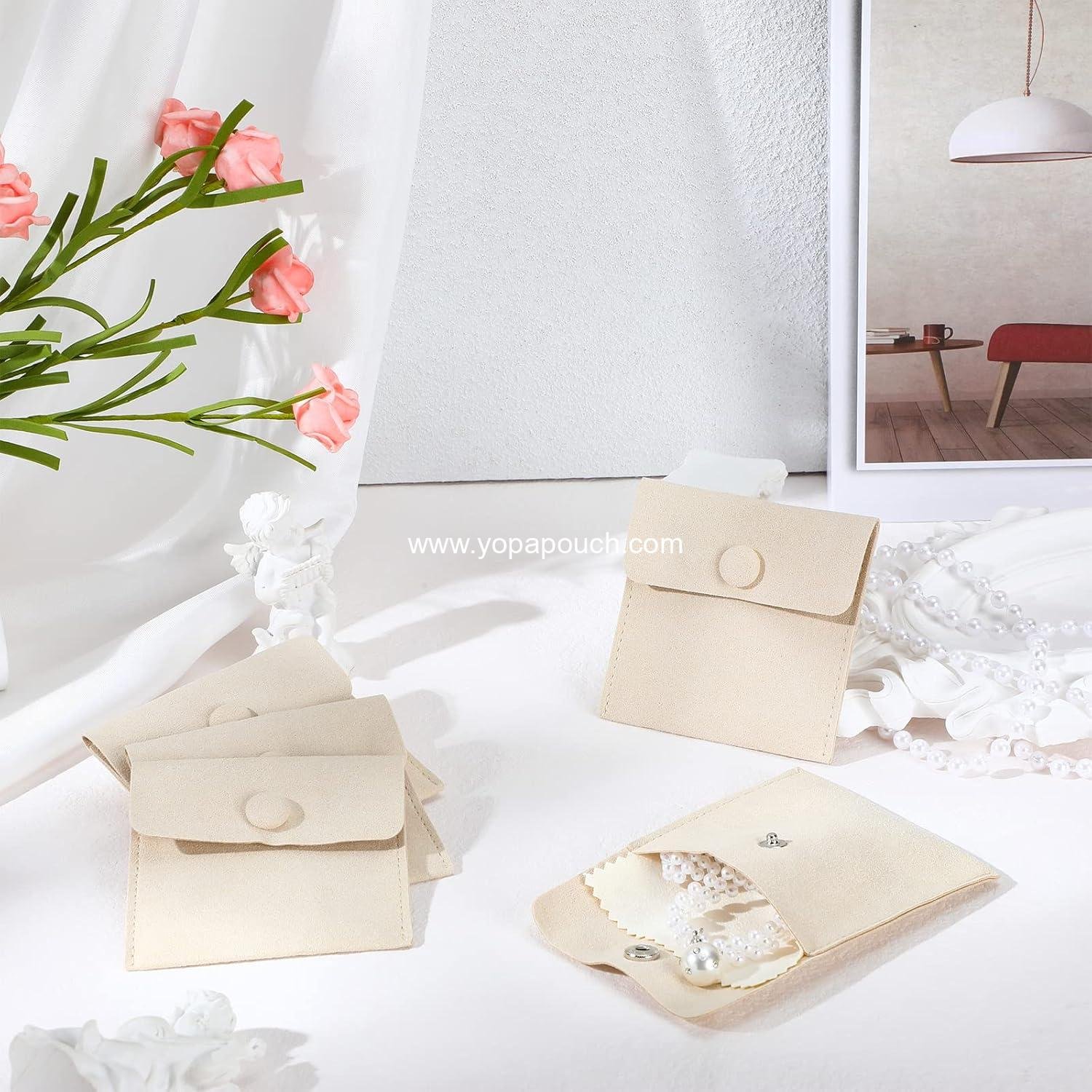 Wholesale 120 Pack Microfiber Jewelry Pouch with Cleaning Cloth 3.2