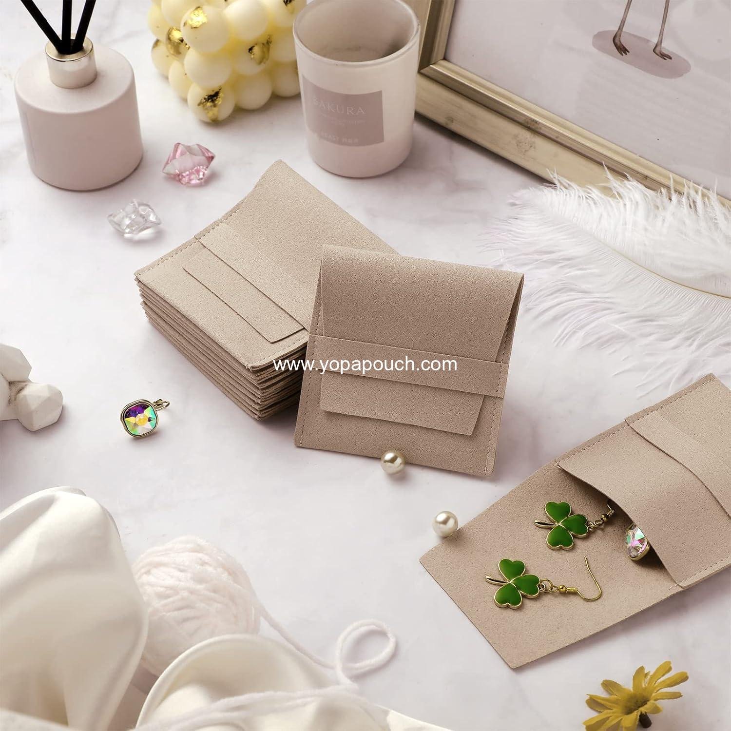 Wholesale 40 Pcs Microfiber Jewelry Pouch 8 x 8 Cm, Luxury Small Gift Bags for Bracelet and Necklace Packaging, OEM Supplier