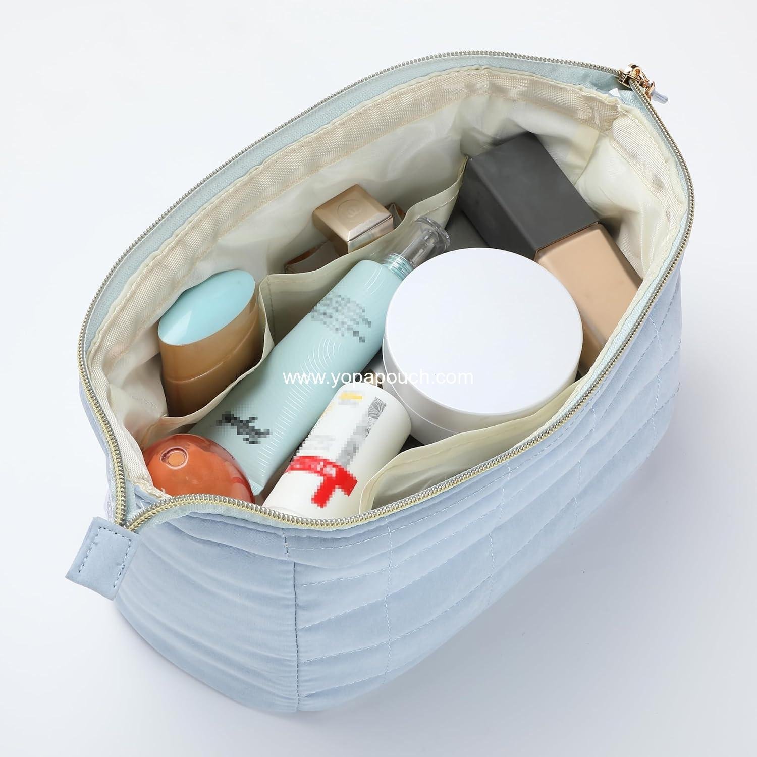 Wholesale Aesthetic Quilted Makeup Bag for Women, Dusty Blue, Puffy Padded Cosmetic Pouch,  Cute Quilted Pouch - Supplier