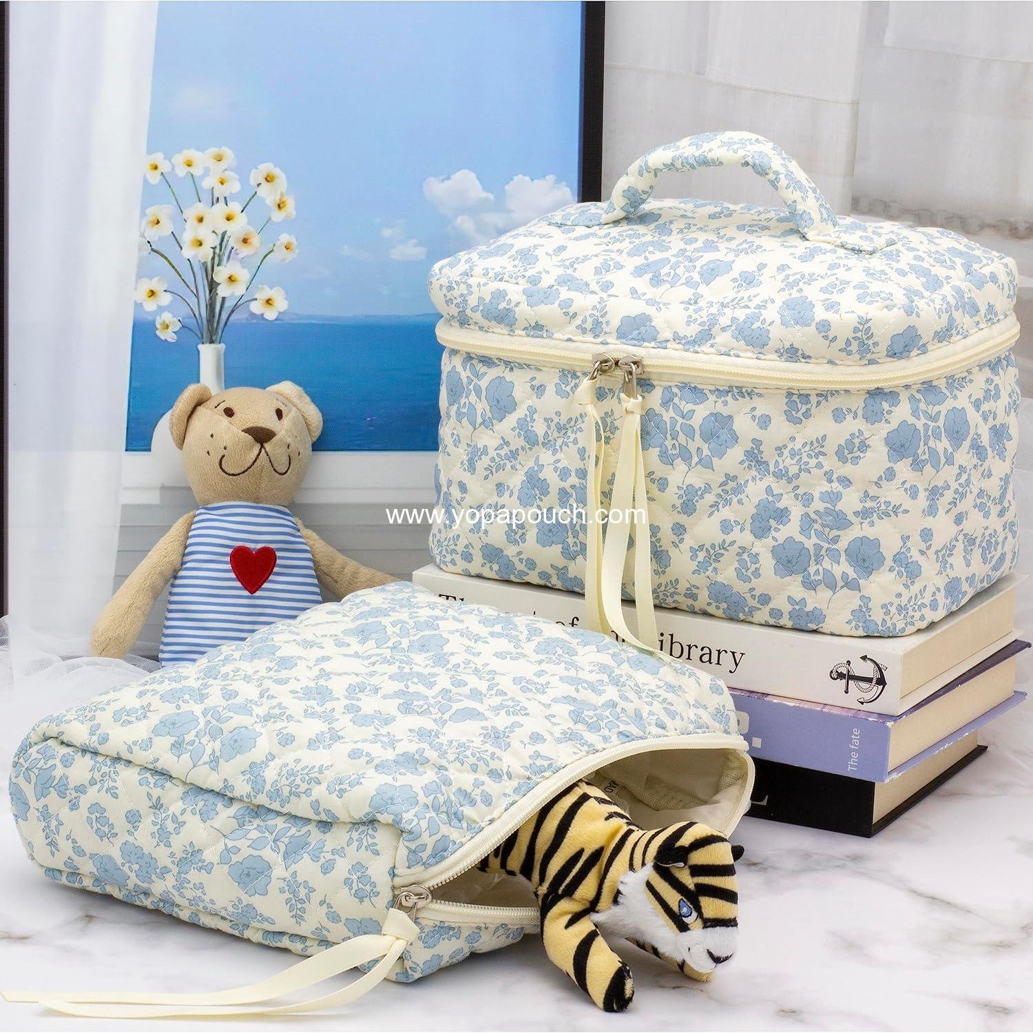 Wholesale Large Quilted Makeup Bag Travel Zipper Soft Cosmetic Pouch for Women and Girls - Little Flower Blue Supplier