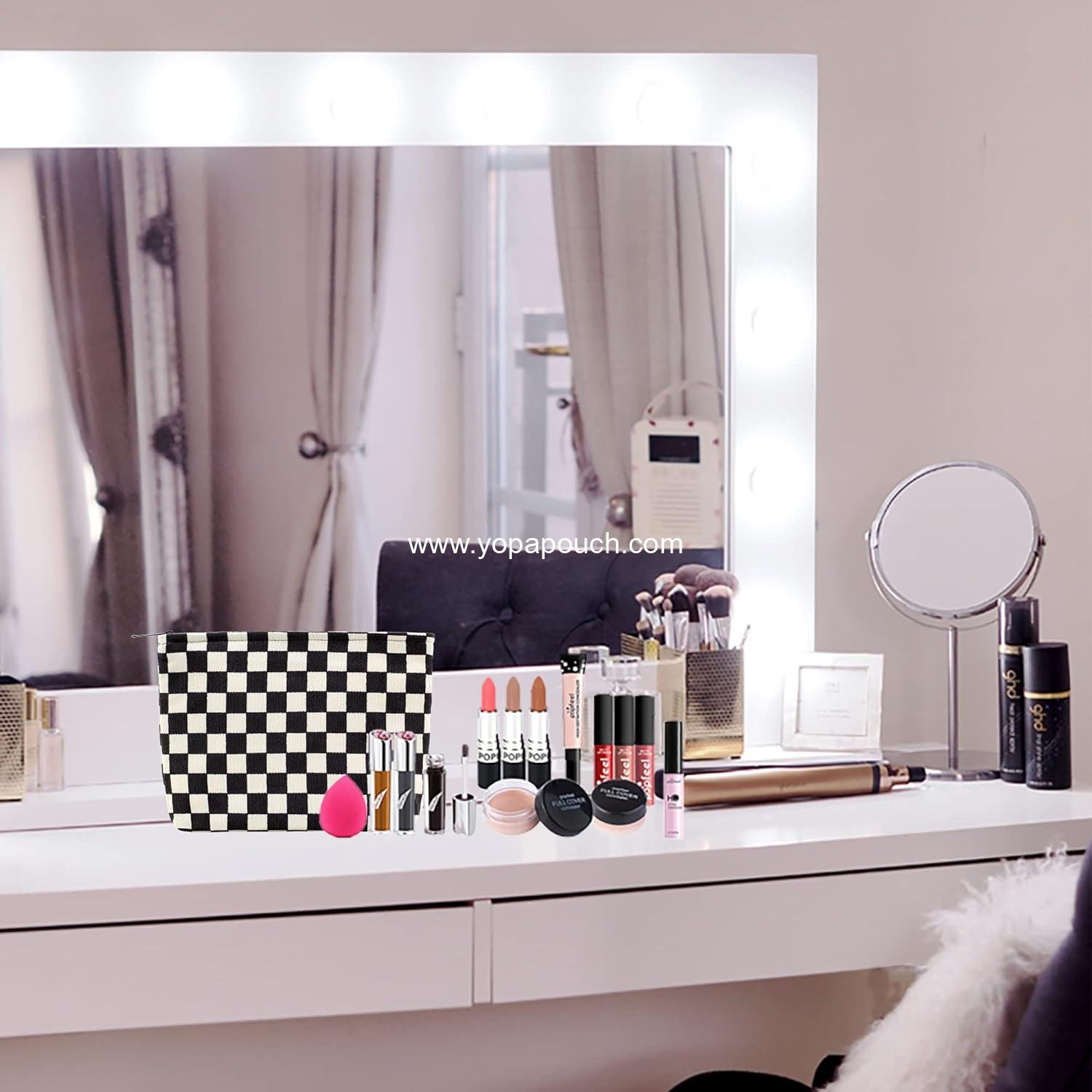 Wholesale Large Corduroy Makeup Bag with Zipper – Checkered Black Cosmetic Organizer for Women Travel Pouch and Brush Storage, Supplier Wholesale Large Corduroy Makeup Bag with Zipper – Checkered Black Cosmetic Organizer for Women Travel Pouch and Brush Storage, Supplier