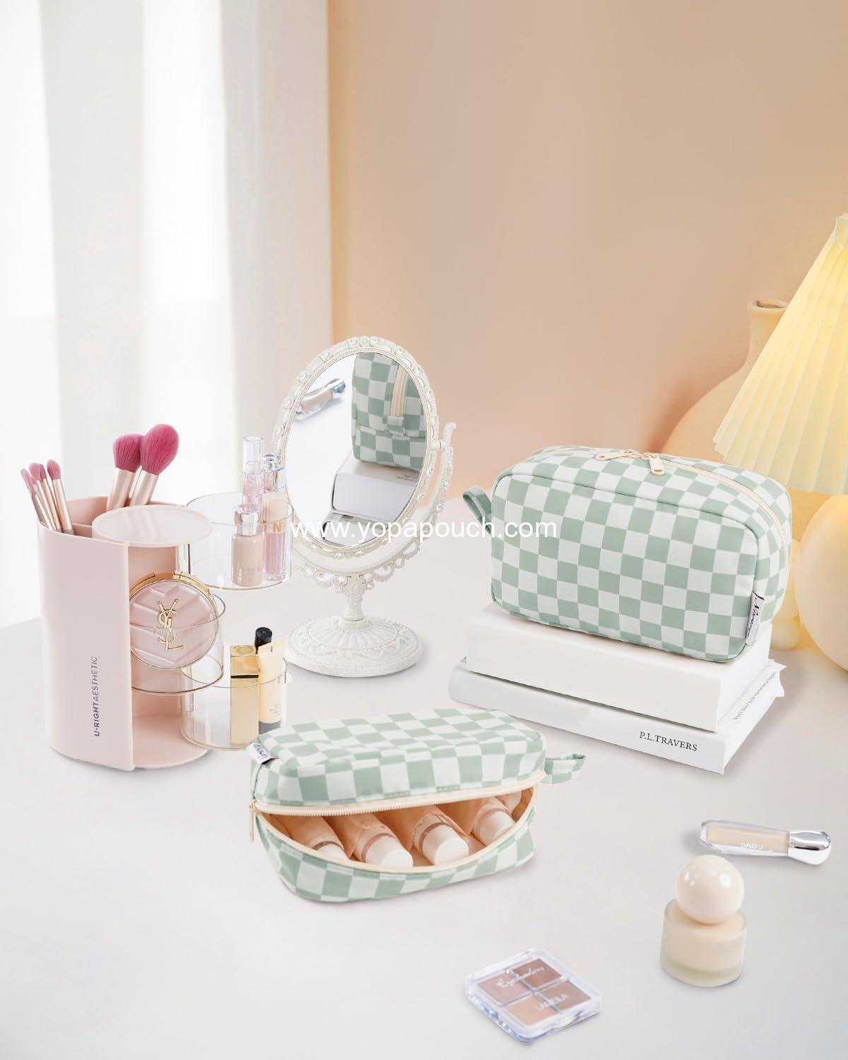 OEM Checkered Makeup Bag Travel Cosmetic Organizer Small Toiletry Bag with Compartments for Women and Girls Gift for Teen Girls Large Mint Green Checkerboard Supplier