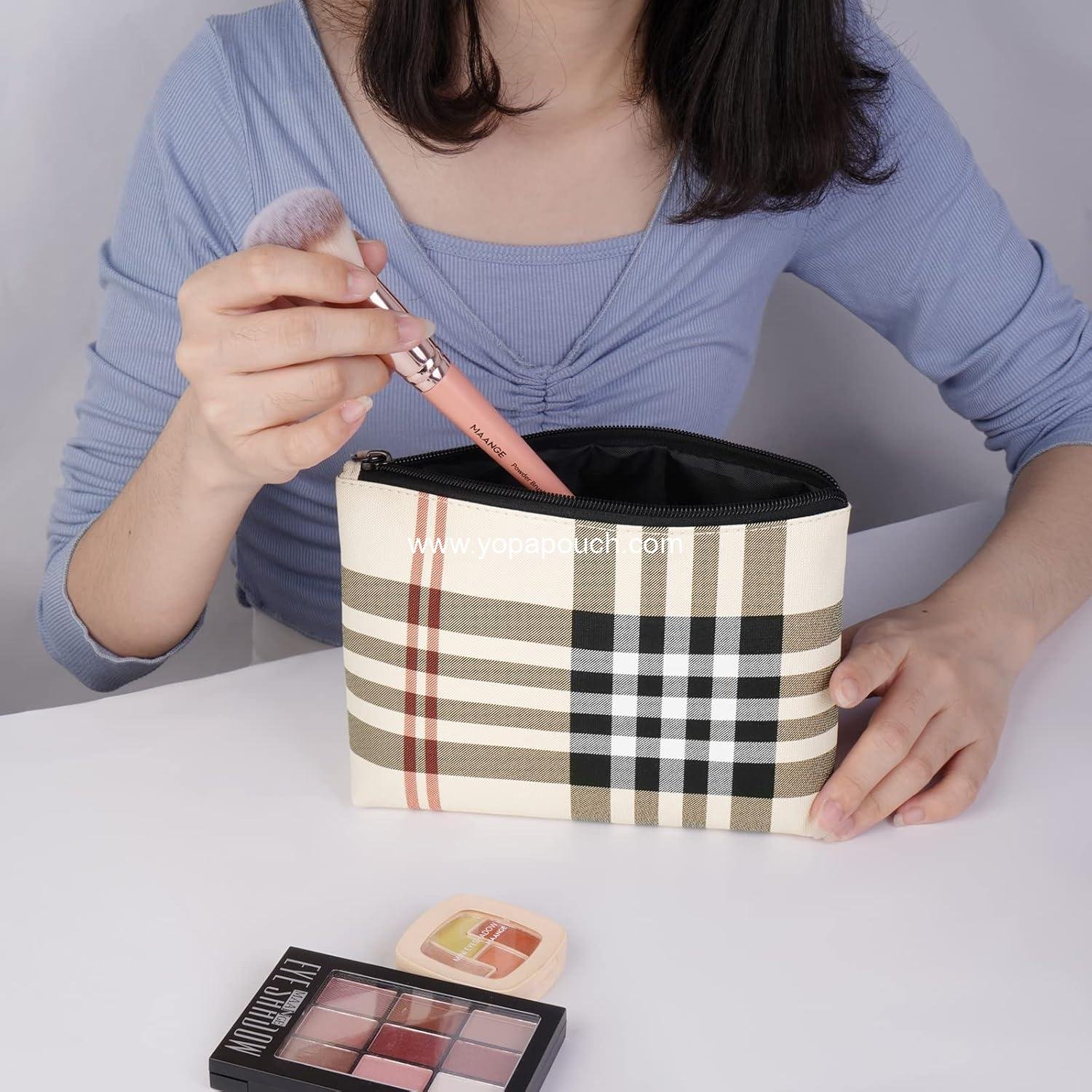 OEM Small Makeup Bag for Purse Cosmetic Storage for Women PU Leather Makeup Pouch Travel Ready with Handle,  portable Makeup Bag for Travel (Khaki) Supplier