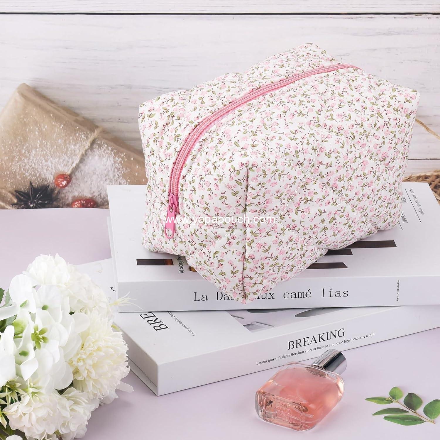 Wholesale Quilted Makeup Bag Floral Large Cosmetic Organizer Cotton Puffy Travel Pouch Aesthetic Portable Zipper Toiletry Storage for Women Girls (Pink) Supplier