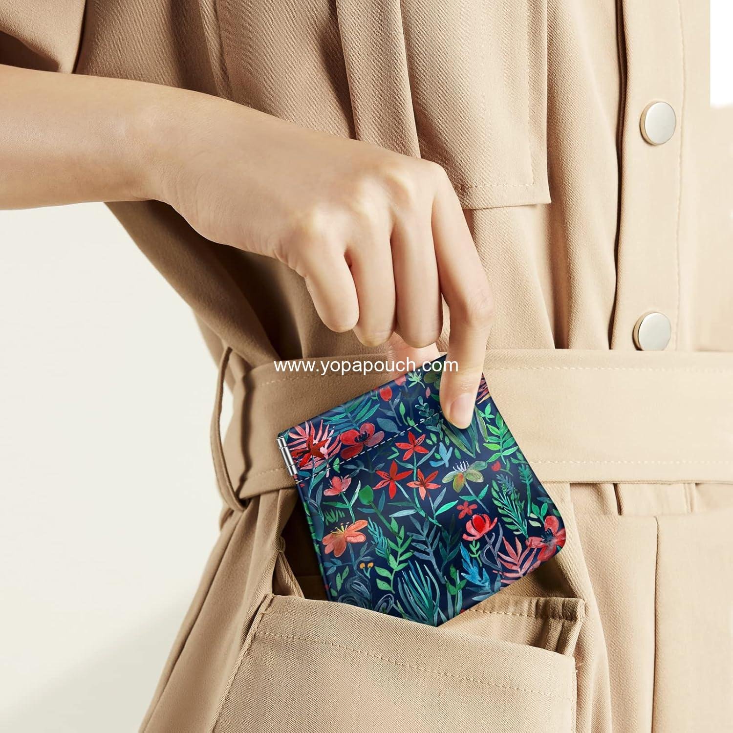 Wholesale PU Leather Coin Purse, Squeeze Change Holder for Women - OEM Supplier