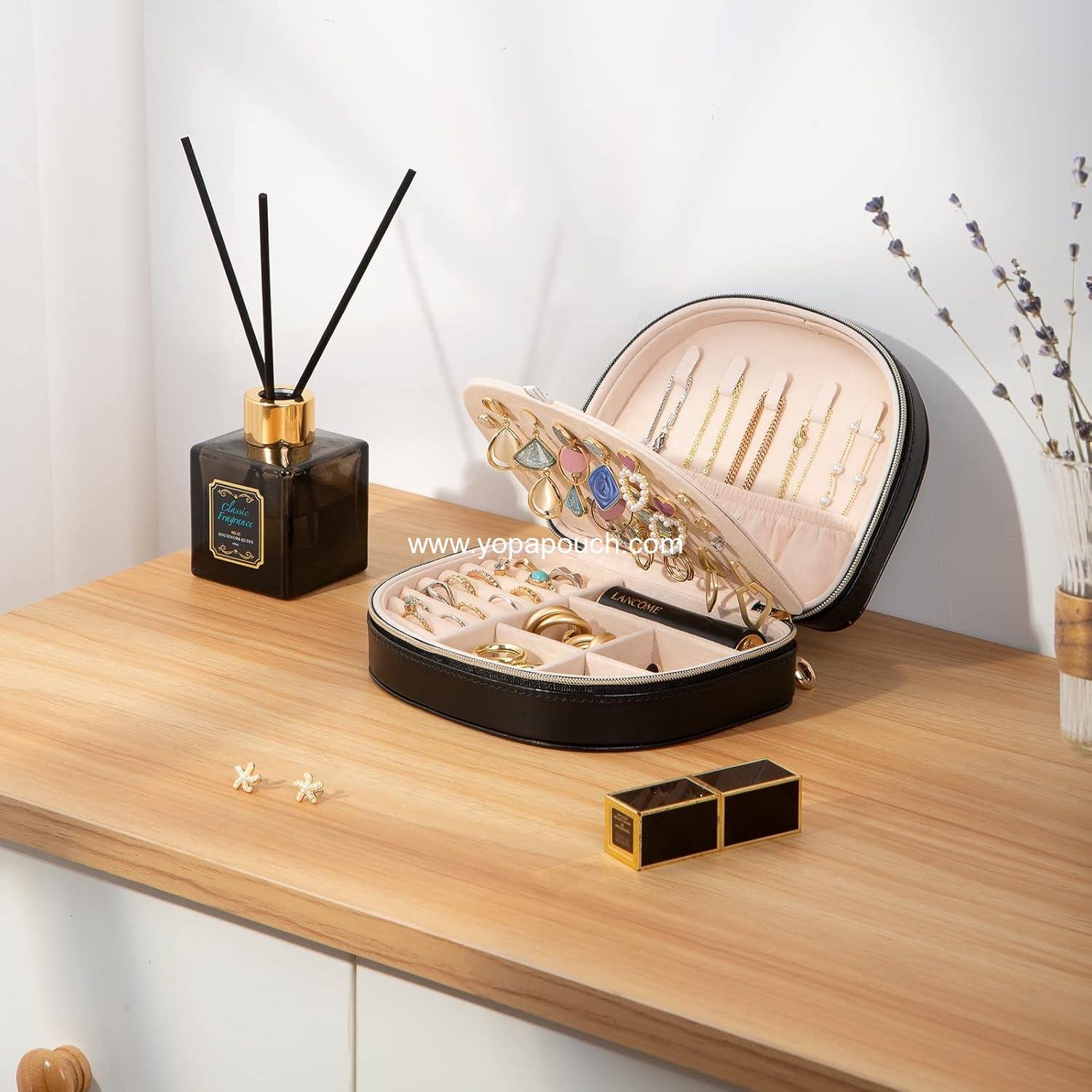 OEM Medium Portable Seashell-Shaped Jewelry Case, 2 Layer PU Leather Jewelry Organizer for Women - Black Factory