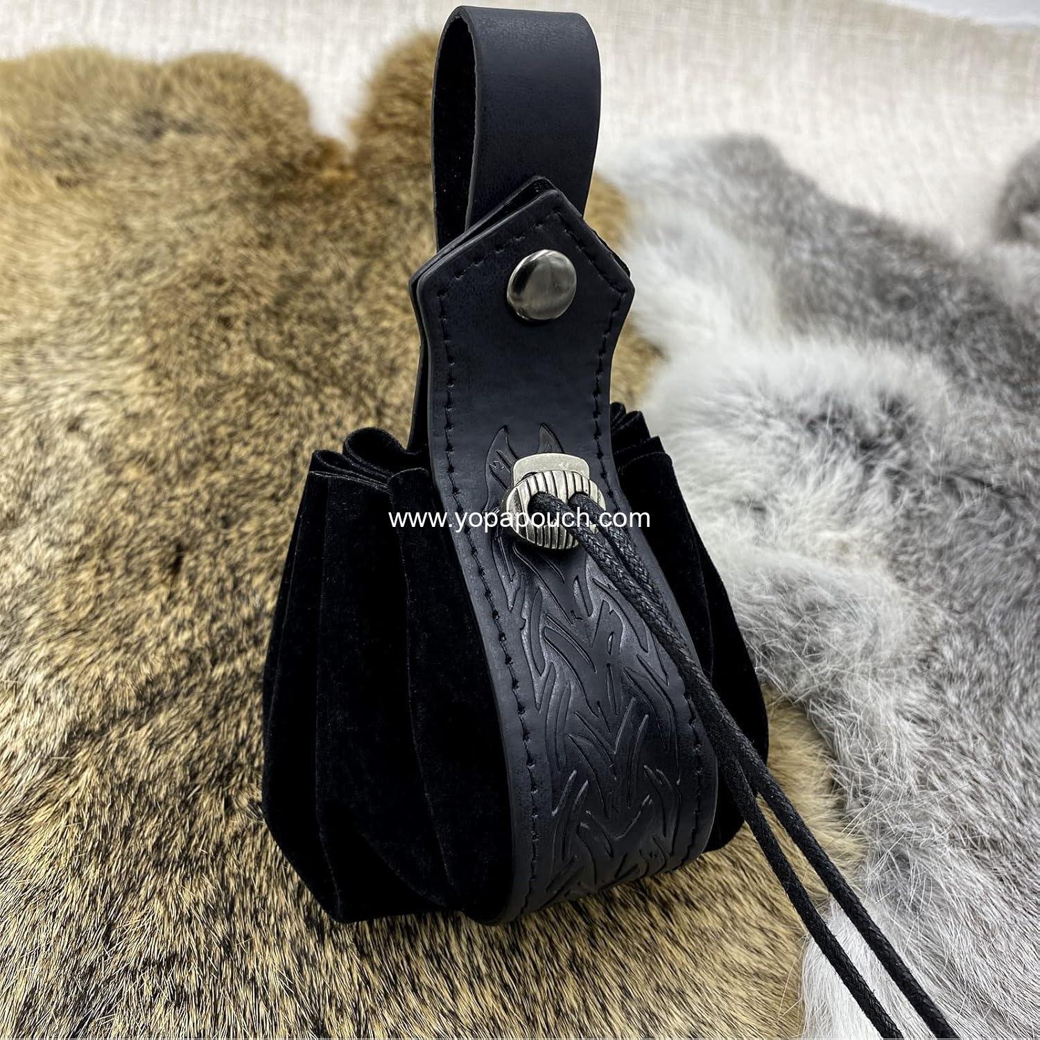 Wholesale Medieval Faux Leather Drawstring Pouch, Retro Portable Coin Purse, Vintage Belt Pouch Dice Bag for LARP Ren Faire (Black B) Supplier