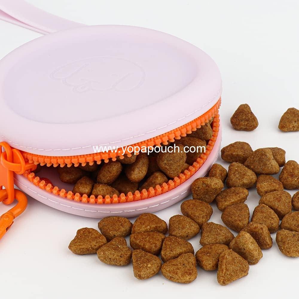 Wholesale Silicone Dog Treat Pouch Bag Portable Waterproof Customizable Alphabet Print Pocket Size Ideal for Dog Cat Snacks on Walks Easy Clean Odorless Zipper Design Light Gray Supplier