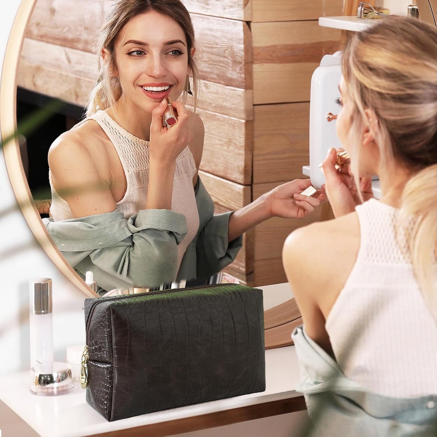 Private Label Makeup Bag for Purse, Custom Logo Compact Crocodile-Embossed Toiletry Pouch, Small Unisex Cosmetic Travel Bag Manufacturer