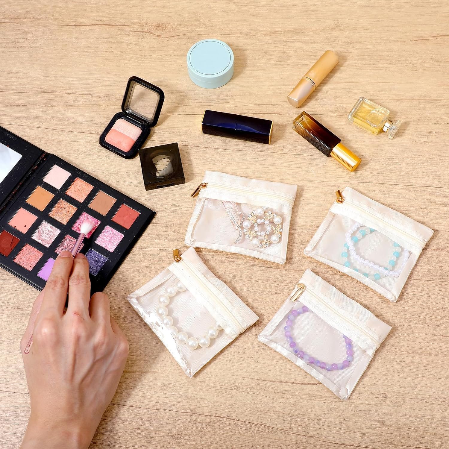 Custom Logo 40 Pcs Bulk Travel Jewelry Pouches Private Label Flannel Clear Portable Velvet Silk Small Zipper Pocket Organizers Makeup Bags Manufacturer for Rings Bracelets Earrings Necklaces