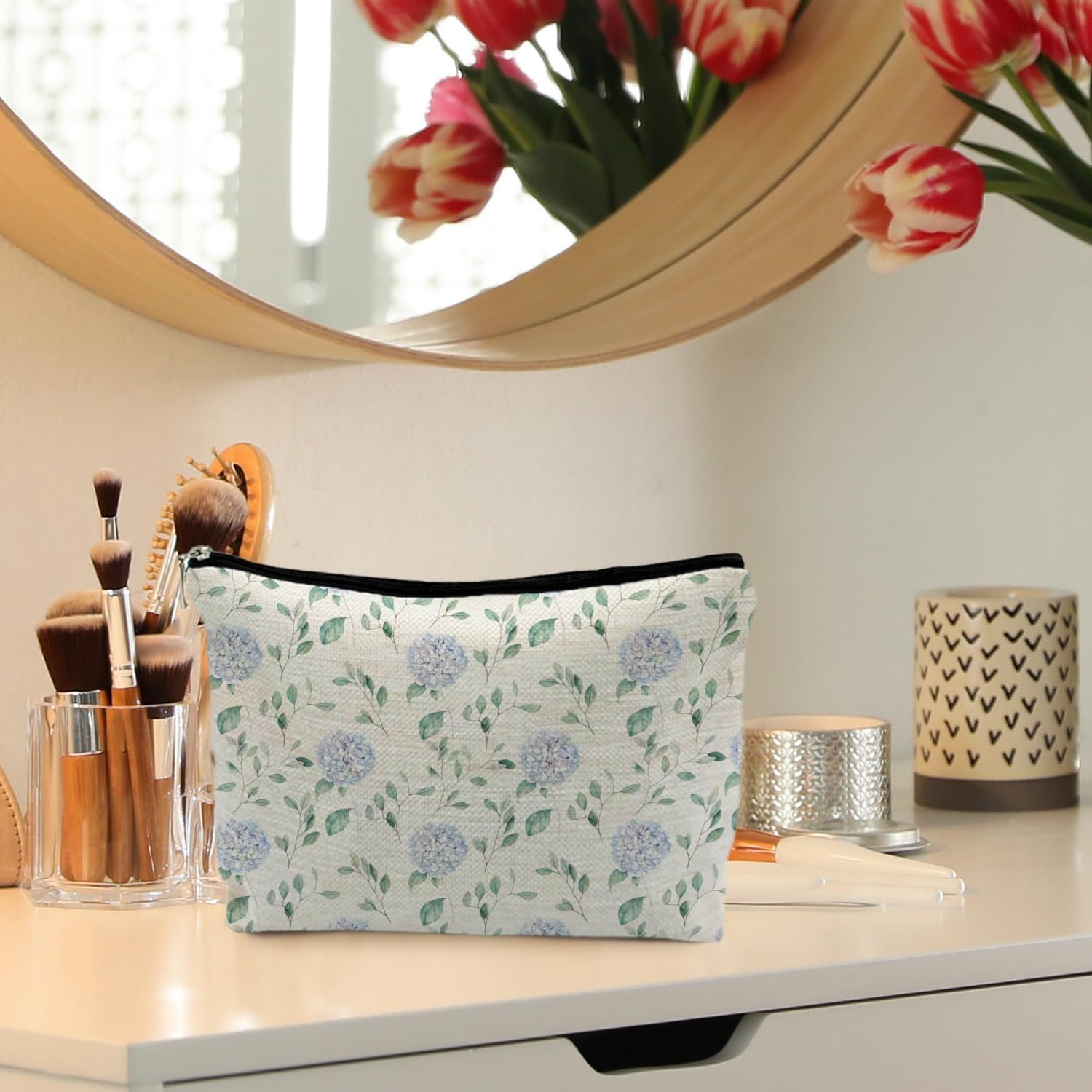 Custom Logo Blue Hydrangea Floral Makeup Bag Private Label - Aesthetic Toiletry Pouch Manufacturer for Women, Hydrangea Gifts