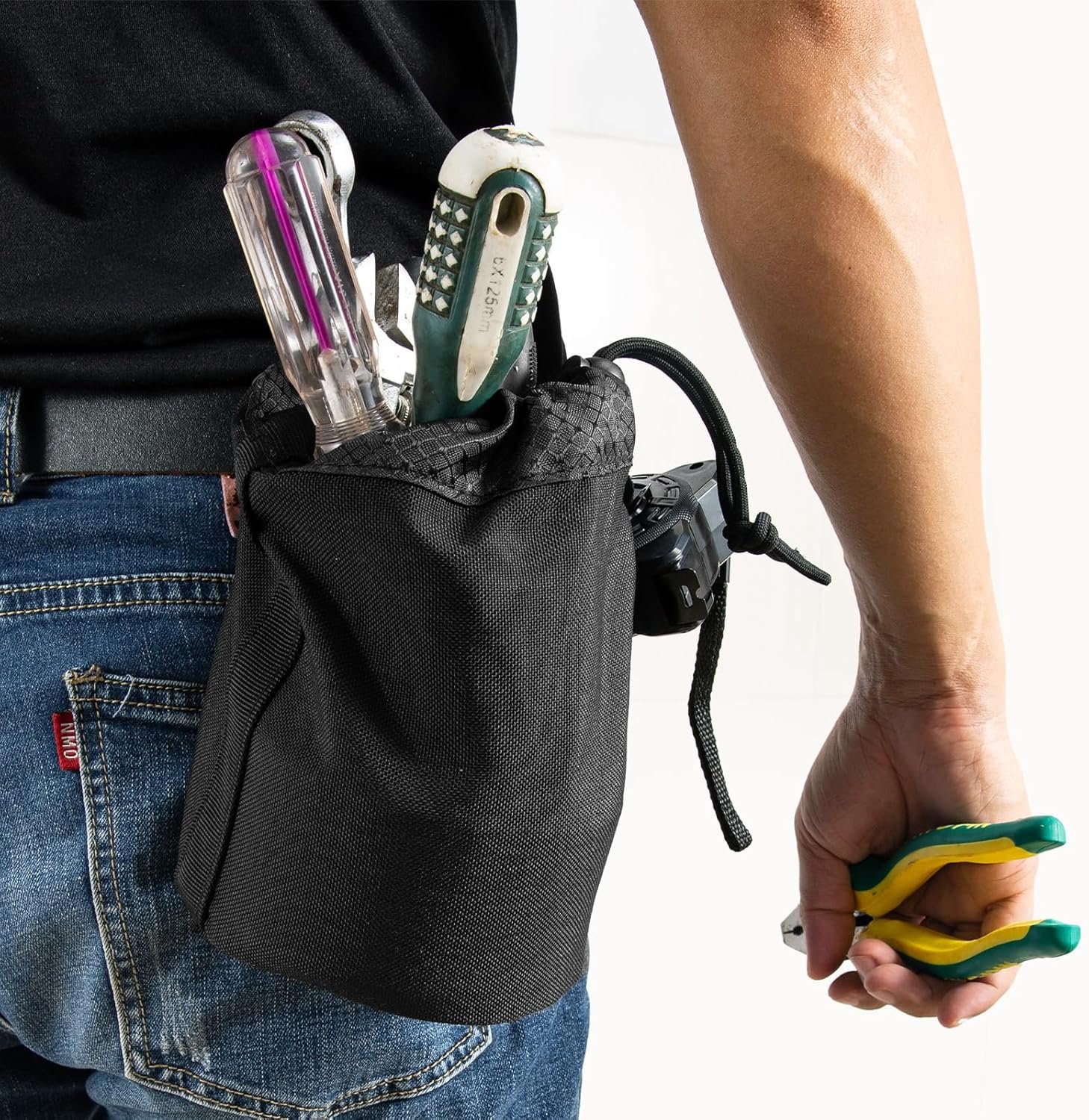 Custom Logo Nail Screw Work Pouch Private Label Metal Clip-On Tool Pouch for Screws Nails Ideal for Electrician Plumber Carpenter Contractor Handyman Tradesperson Manufacturer