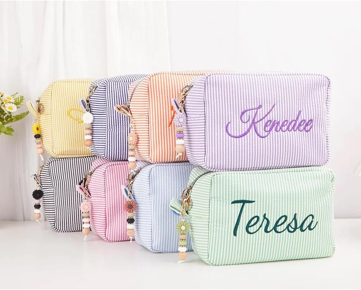 Private Label Personalized Cosmetic Bag with Name and Custom Logo, Cute Seersucker Makeup Travel Organizer Pouch for Women Girls Bridesmaid Cute Pattern Matching Bags Manufacturer