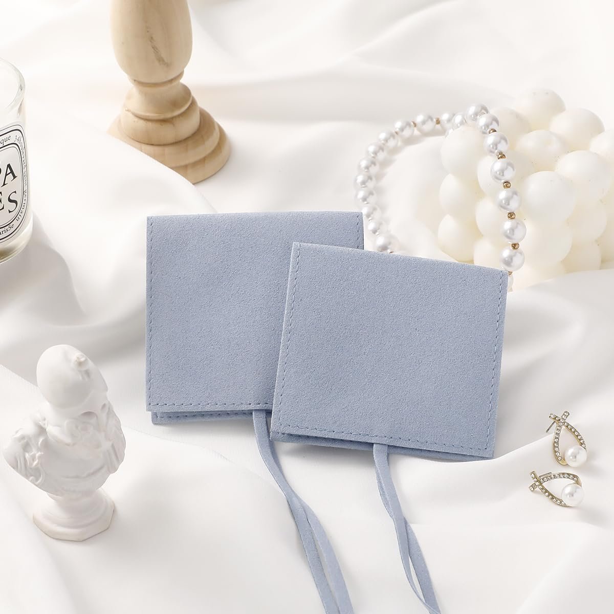 Custom Logo 40pcs 8x8cm Blue Microfiber Jewelry Pouches Private Label Luxury Envelope Style Favor Bags for Rings Earrings Necklaces Bracelets Manufacturer