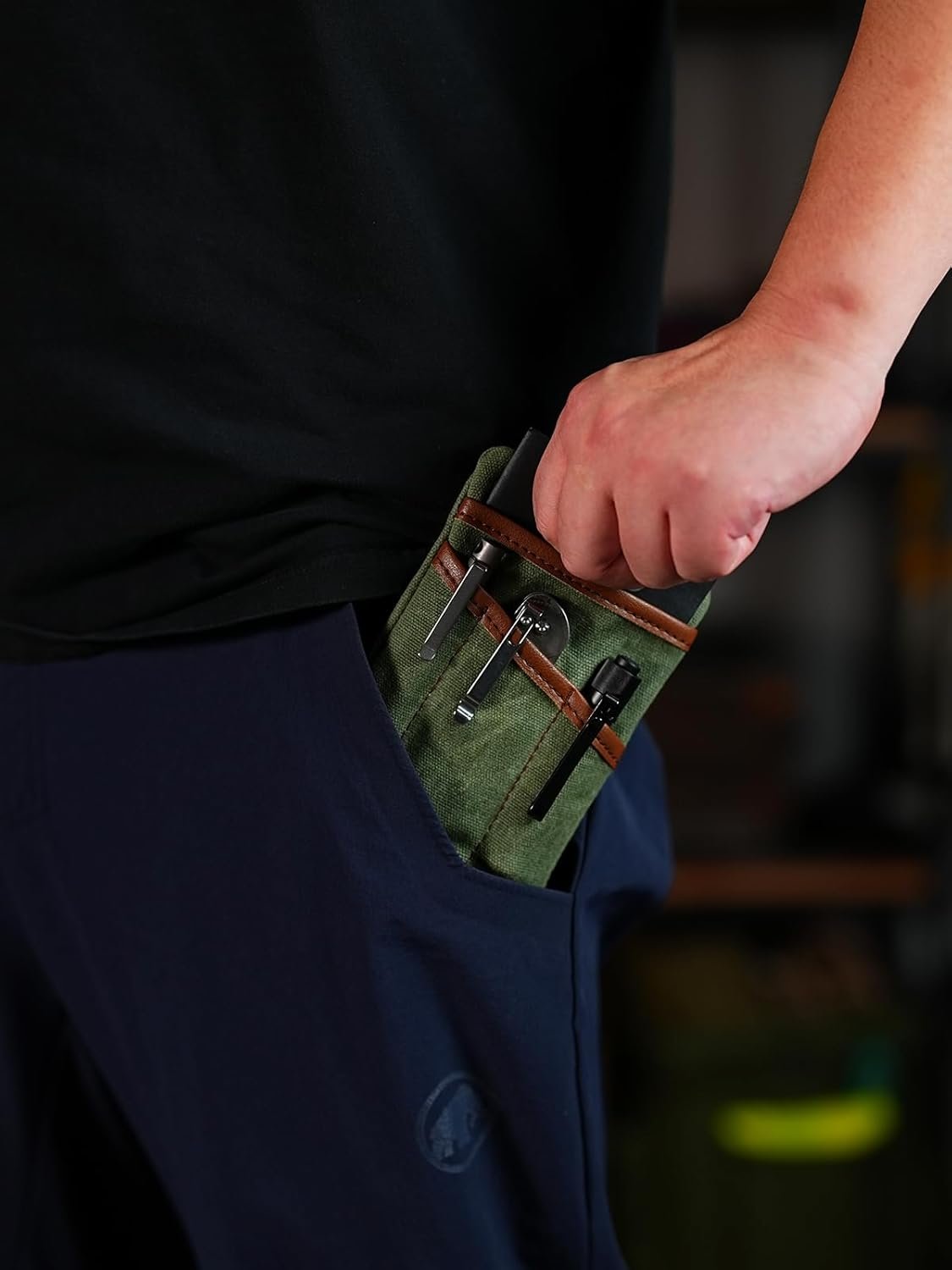 Custom Logo Waxed Canvas Compact EDC Pocket Organizer Private Label Zippered Pocket Pouch for Men Mini Organizer for Change Notebook Tactical Pen Flashlight Manufacturer