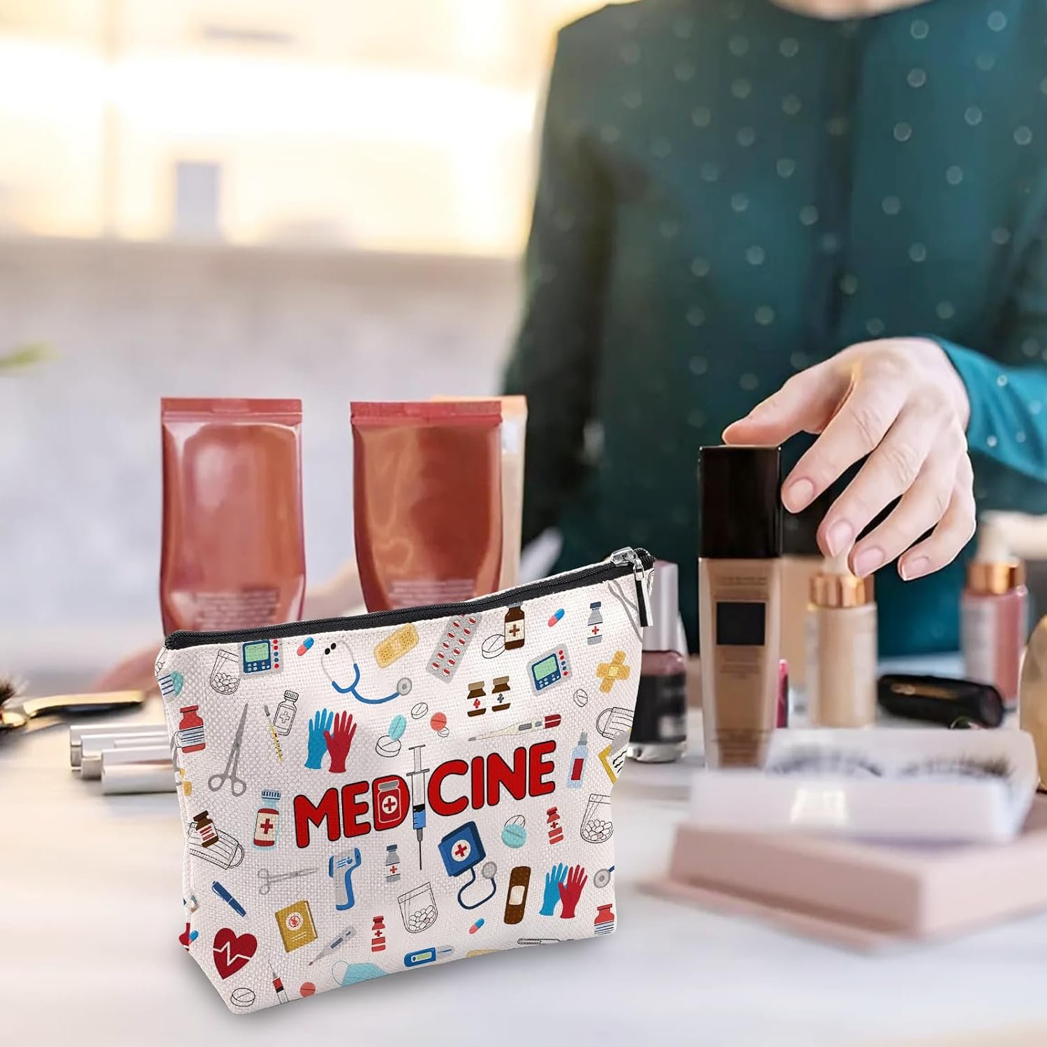 Custom Logo Doctor Makeup Bag, Private Label Medicine Travel Toiletry Pouch with Zipper, Factory Birthday Gifts for Women Mom Sister