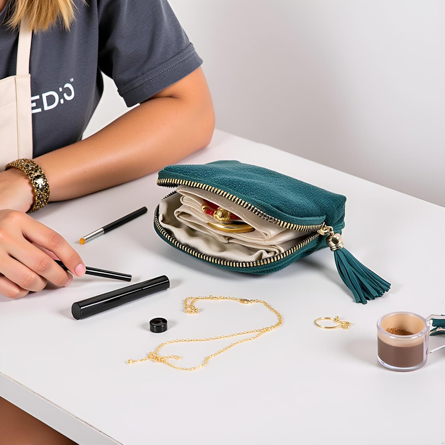 Private Label Small Travel Jewelry Organizer Case with Custom Logo Tassel Zipper for Bracelets Necklaces Bangles Manufacturer Storage Bag Gift for Women Girls