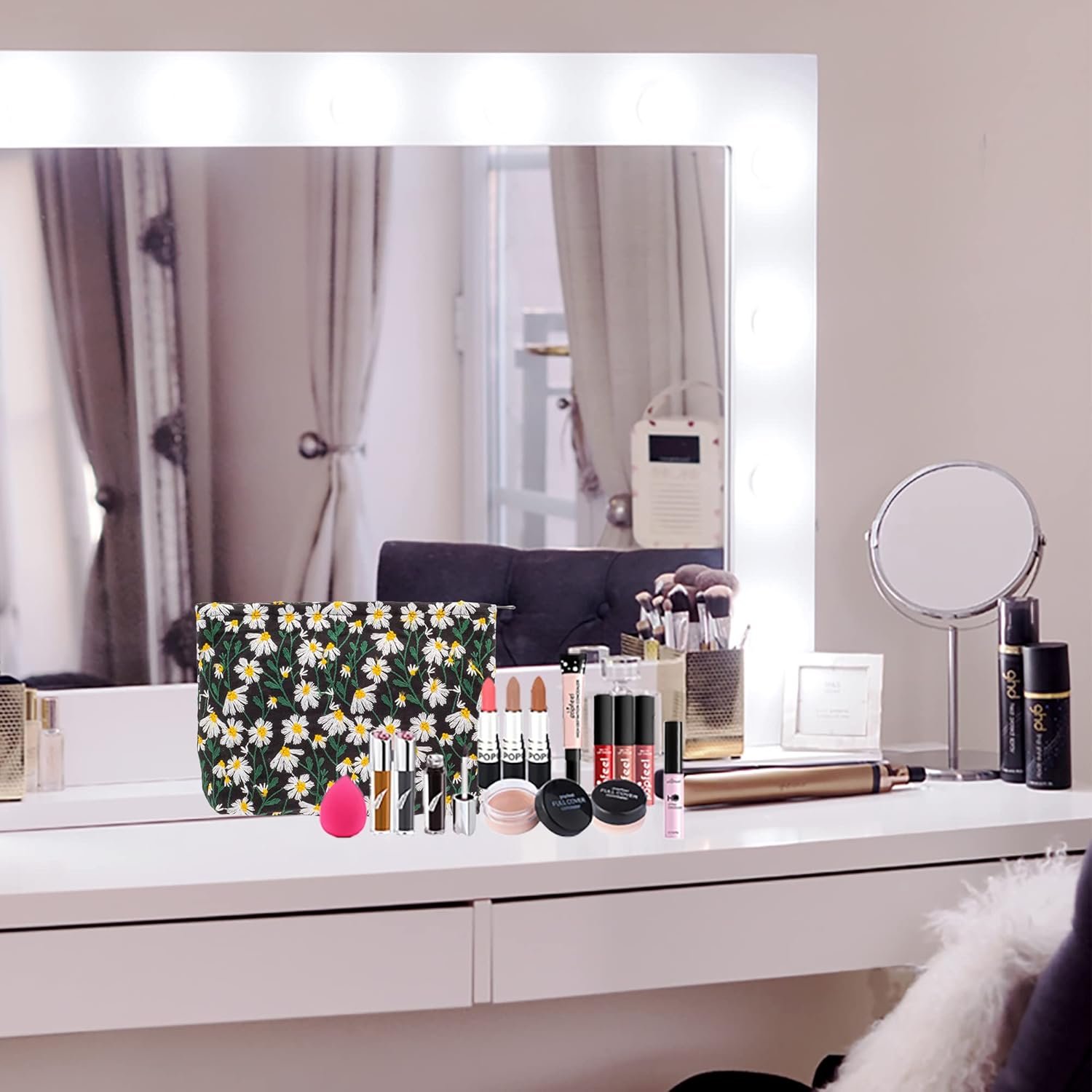 Private Label Large Canvas Makeup Bags Zipper Cosmetic Travel Pouch Custom Logo Organizer Manufacturer for Women and Girls Daisy Black