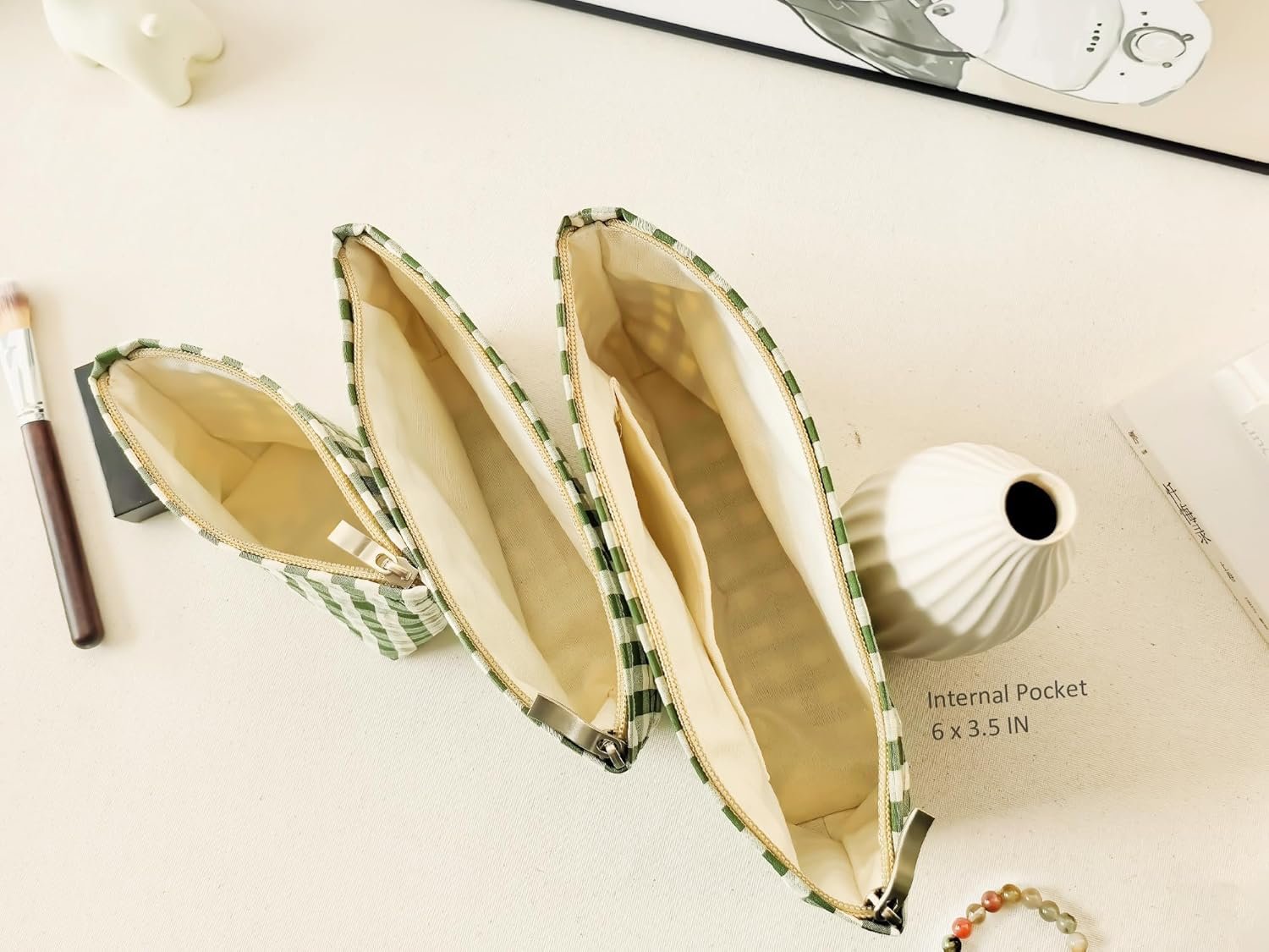 Custom Logo Large Cute Green Checker Makeup Bag with Compartment Private Label Cosmetic Travel Pouch Nylon Fabric Purse Organizer Canvas Lined Beige Plaid Supplier