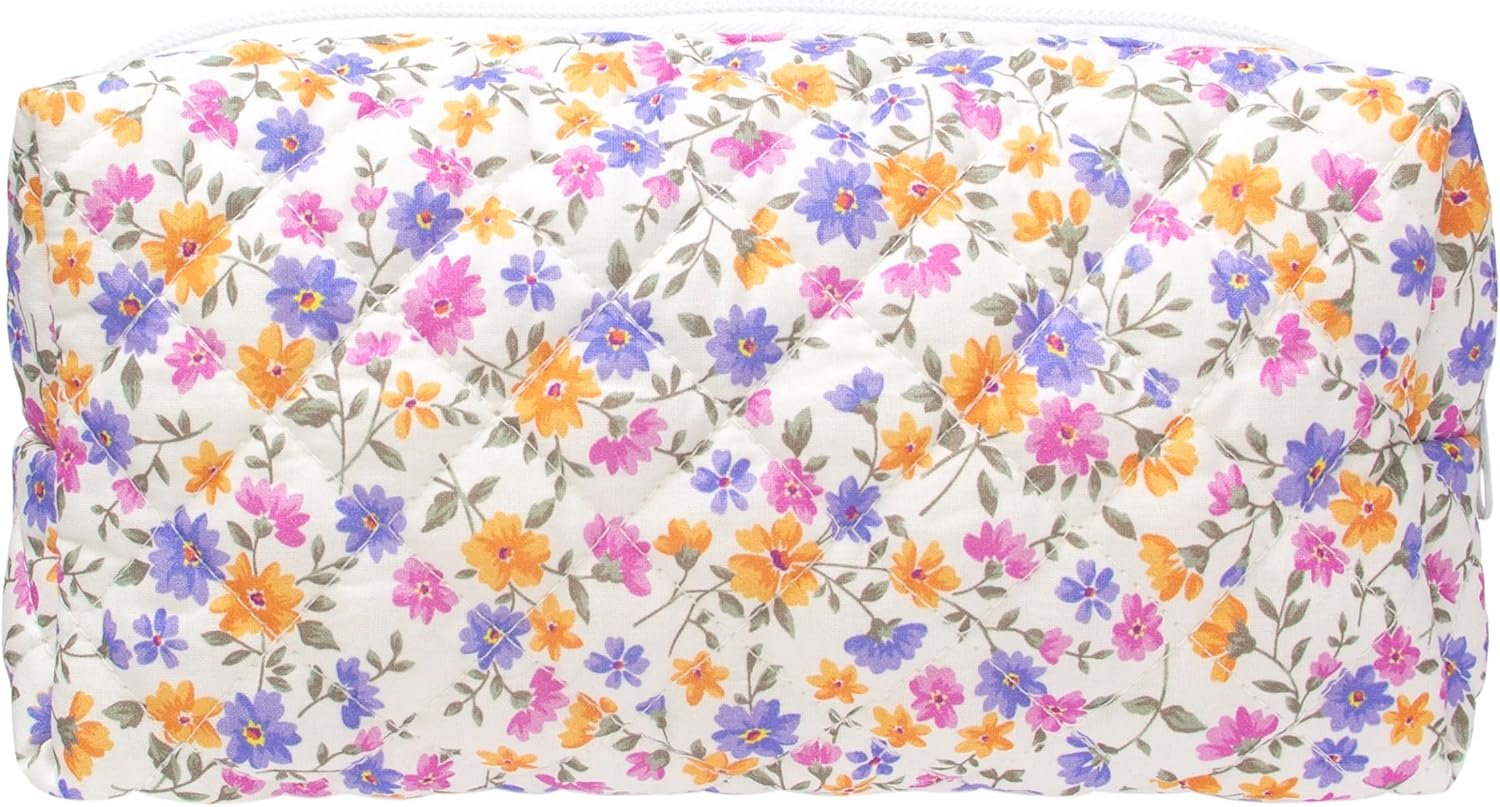 Private Label Vintage Quilted Makeup Bag Cosmetic Pouch for Brushes Pencils Custom Logo Travel Makeup Accessories for Women Girls Little Flower Manufacturer
