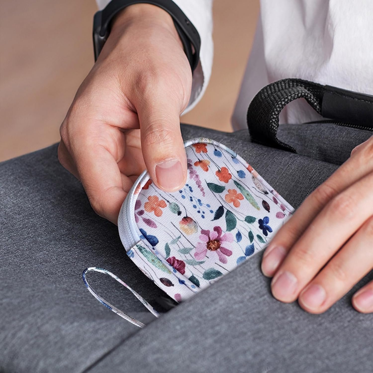 Custom Logo Electronics Organizer Travel Case Private Label Cable Tech Pouch for Chargers Cables Phones Flash Drives Bohemian Leaves Manufacturer