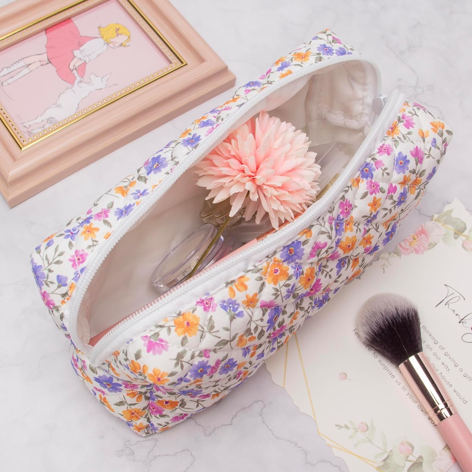 Private Label Vintage Quilted Makeup Bag Cosmetic Pouch for Brushes Pencils Custom Logo Travel Makeup Accessories for Women Girls Little Flower Manufacturer