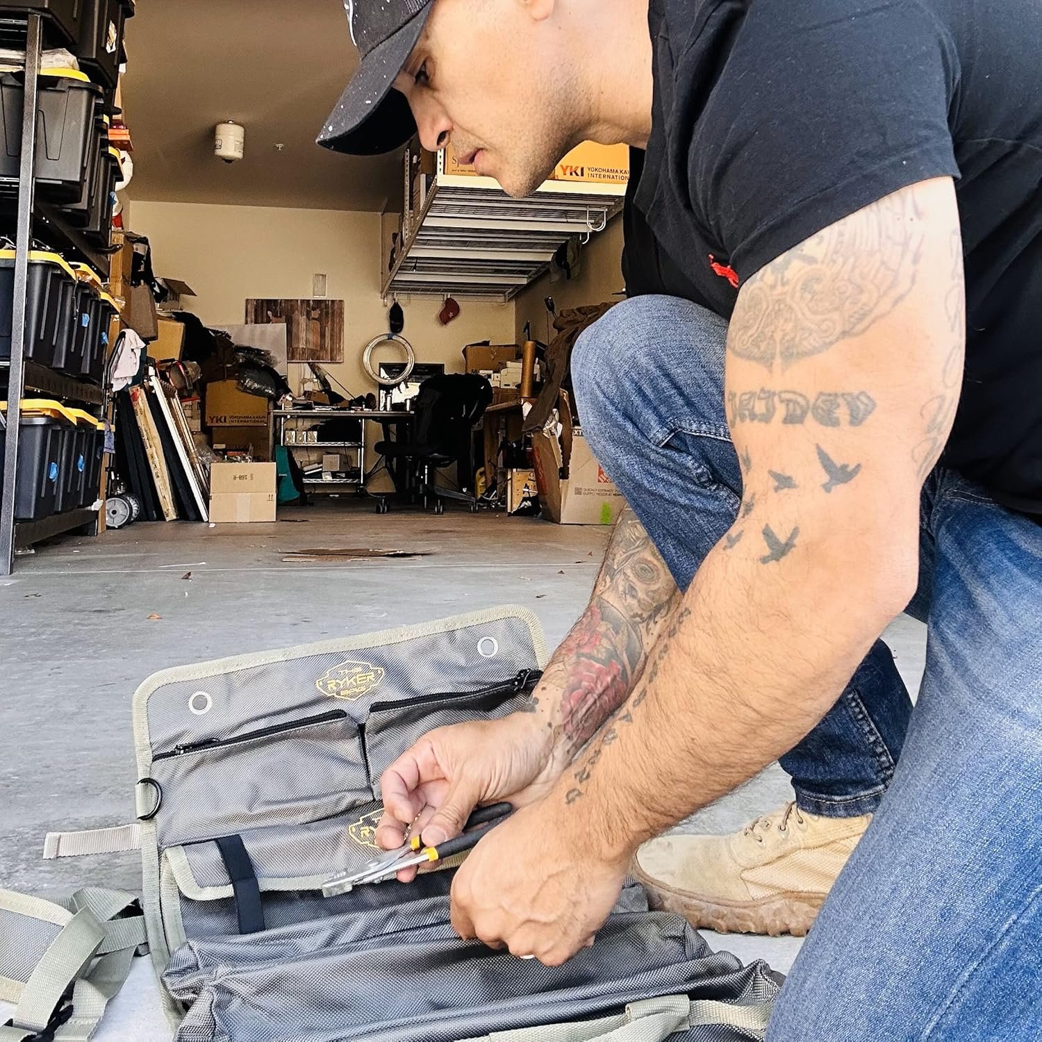 Private Label Roll Up Tool Bag Organizer Manufacturer for Motorcycle Mechanics Tool Storage with Custom Logo 4 Detachable Pouches Wrench Roll